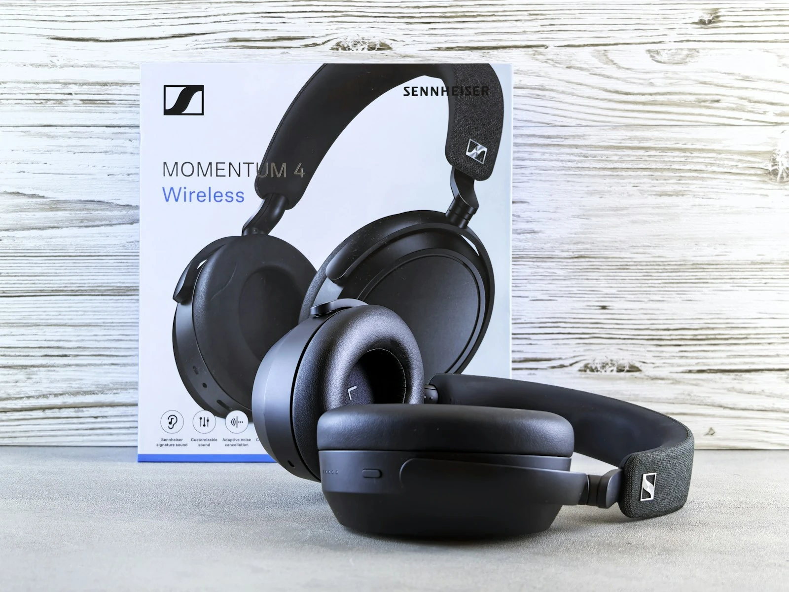 Sennheiser MOMENTUM 4 Wireless headphones
