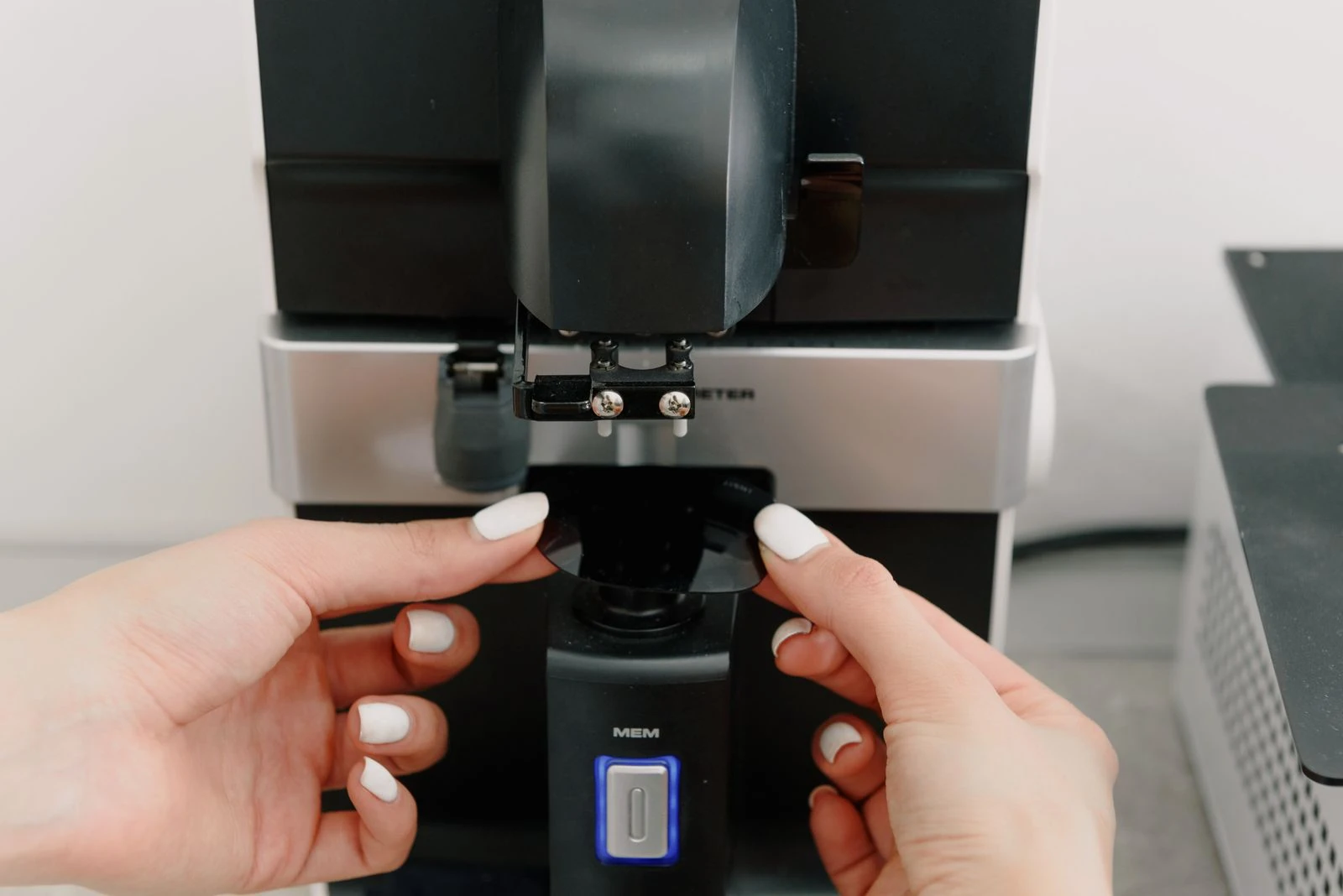 De'Longhi Magnifica Evo coffee machine